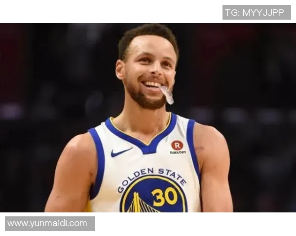 库里对阵雷霆的精彩数据统计分析与比赛回顾