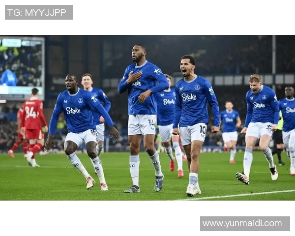 狼队与埃弗顿激战英超赛场精彩对决全解析