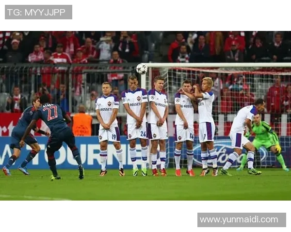 皮尔森与莫斯科中央军的激烈对决揭示了足球战术与团队精神的完美结合 皮尔森与莫斯科中央军的激烈对决揭示了足球战术与团队精神的完美结合