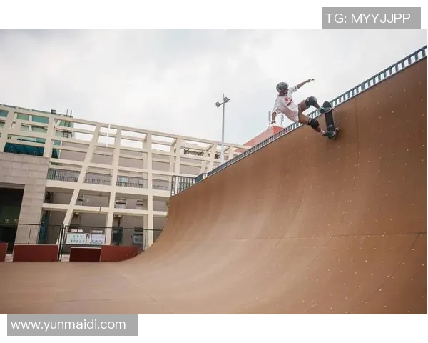 重庆滑板队的默契配合与技巧探讨滑板文化的魅力与挑战